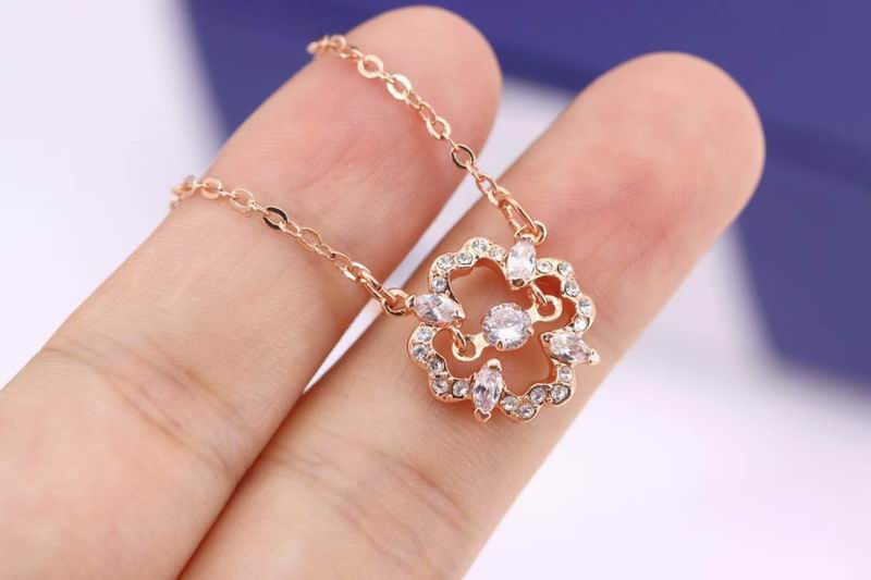 Swarovski Necklace 01lyr52 (4)